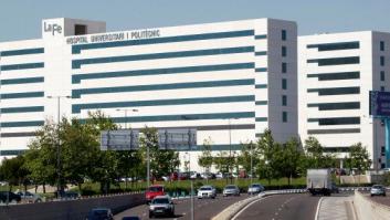 Detenidos por presuntos malos tratos los padres de una bebé de un mes ingresada en la UCI de La Fe en coma inducido