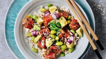 Qué es el poke hawaiano, la última tendencia en comida a domicilio
