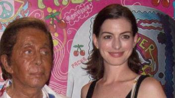 Fiesta Flower Power Ibiza 2015: Anne Hathaway, Valentino, Jon Kortajarena...