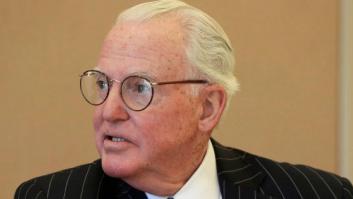 El FBI allana las oficinas de Ed Burke, el concejal más poderoso de EEUU y exabogado de Trump