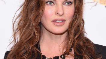 Linda Evangelista, "brutalmente desfigurada" tras un tratamiento estético