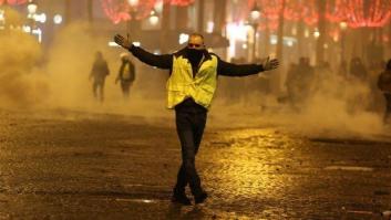 Francia no subirá los impuestos al carburante si el petróleo se dispara