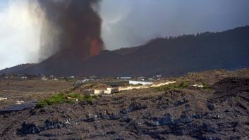 Iberia y otras aerolíneas cancelan sus vuelos a La Palma por la nube de ceniza