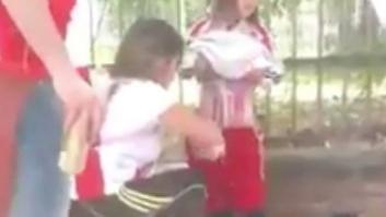 Detienen a una mujer que adhirió bengalas en un niño para meterlas en la final de Libertadores