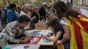 La Guardia Urbana custodia las urnas del Estado en Barcelona