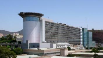 Una mujer ingresa en un hospital de Tenerife tras ser rociada con ácido por su expareja