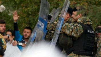 La Policía macedonia dispersa a los migrantes con gases lacrimógenos