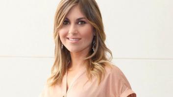 Susana Guasch revela con una foto lo que hay tras la mesa de los presentadores... y no, no es lo que piensas