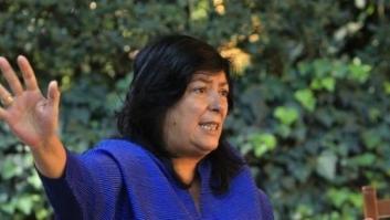 "Insostenible": el contundente 'palo' de Almudena Grandes a la iglesia católica por "no pagar jamás"