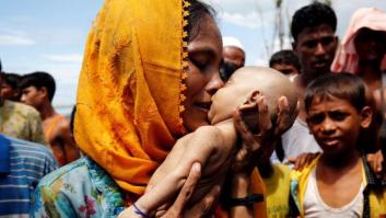 La foto de una mujer rohingya llorando a su bebé muerto resalta el drama de un pueblo atacado