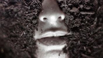 Lo que el "disculpa" de una mujer esconde