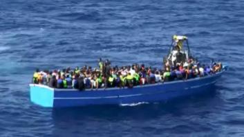 Un barco con cientos de personas a bordo naufraga en el Mediterráneo frente a Libia
