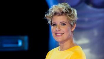 Tania Llasera saca las uñas ante quienes la acusan de mala madre