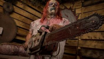 Tres personas con motosierras reales y caretas de payaso provocan el pánico en Cartagena en Halloween