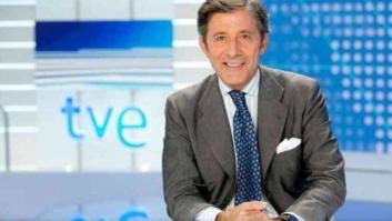 El "polémico" detalle en esta foto de Jesús Álvarez ('Telediario de TVE') que no volverás a ver en televisión