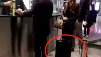 Parece una maleta más, pero lo que hace está creando furor en Twitter