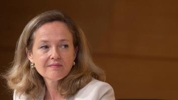 Aimar Bretos le cuenta a Nadia Calviño lo que dicen de ella y se queda atónita