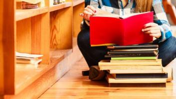 Los editores denuncian que existen 25 versiones de media del libro de texto de una misma asignatura