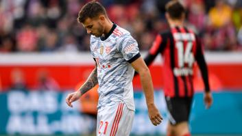 El futbolista Lucas Hernández se presenta de forma voluntaria para recoger la orden de ingreso en prisión