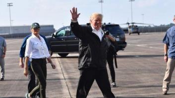 Tras el gesto con las víctimas del huracán Harvey, Trump se dedica a retuitear 'memes' sobre Hillary Clinton