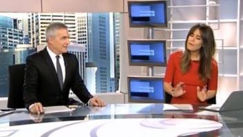 "¿Qué te parece?": La propuesta de Isabel Jiménez en 'Informativos Telecinco' que dejó con esta cara a David Cantero