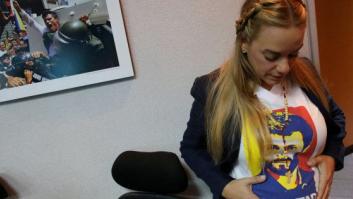 Hallan 60.000 dólares en el coche de Lilian Tintori