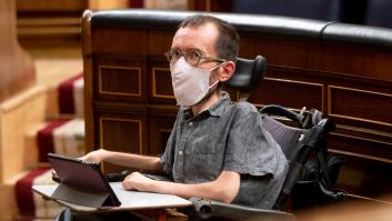 Pablo Echenique se pasa Twitter con una frase sobre Alberto Rodríguez