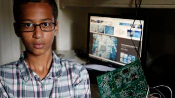 Detienen a un adolescente en Texas por confundir su reloj con una bomba