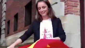 Andrea Levy explica el porqué del comentado mensaje de su camiseta en este vídeo