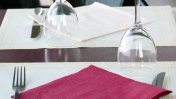 Reconocen a una mujer como heredera de un millonario gracias a una servilleta