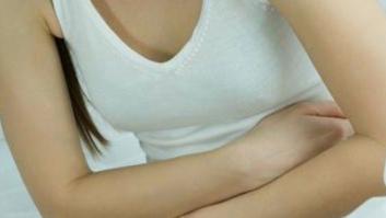 ¿Tenemos que cambiar la rutina de ejercicio durante la regla?