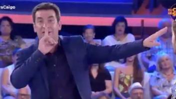 Arturo Valls ('Ahora Caigo') intenta gastar una broma a una señora del público y le sale fatal