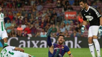 Incredulidad por lo que hizo el árbitro durante el Barça - Betis