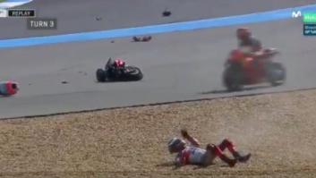 Jorge Lorenzo, trasladado en ambulancia tras una tremenda caída