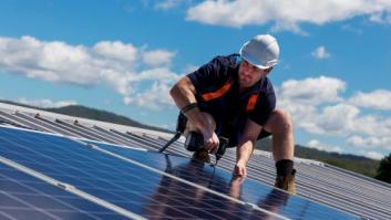 El Gobierno deroga el impuesto al sol