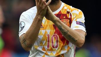 Cesc Fábregas no se corta al responder a un tuitero: "Entérate antes de hablar"