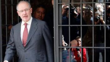 El juez ordena embargar bienes de Rato por valor de 18 millones y su pensión del FMI