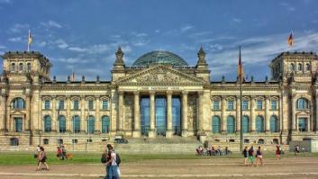 Dos turistas chinos detenidos en Berlín por hacer el saludo nazi
