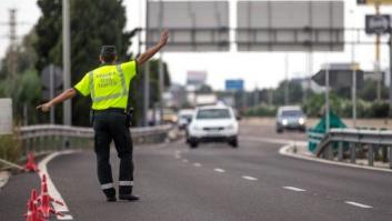 Un padre simula un accidente para ocultar la huida de su hijo de un control de alcoholemia