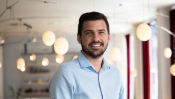 El tuit del hermano de Alberto Garzón sobre los salarios que te va a poner de muy mal humor