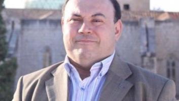 Detenido un concejal de Figueres acusado de grabar a un hombre en un lavabo público