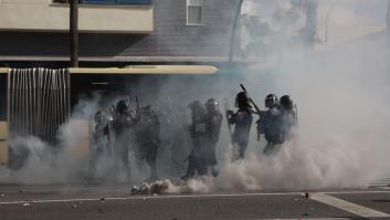 Cargas policiales en la protesta en apoyo al sector del metal en Cádiz