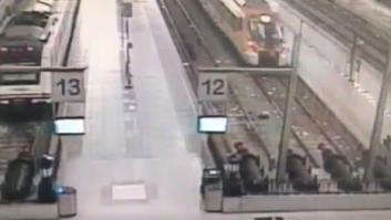 Una cámara de seguridad captó el momento del accidente del Rodalies en Barcelona
