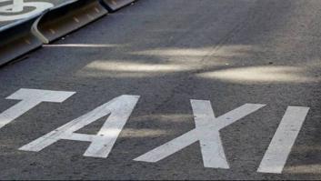 La huelga de taxistas deja sin servicio a los aeropuertos y estaciones de Madrid y Barcelona