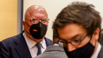La jueza se harta de Villarejo durante el juicio y le manda callar: "Aquí no puede decir lo que le dé la gana"