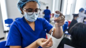 La EMA admite la actualización de las vacunas, si la nueva variante evade la inmunidad