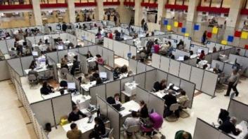 El TC suspende cautelarmente la jornada de 35 horas en el sector público andaluz