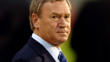 Clemente acusa a Tebas de adjudicar "contratos millonarios a dedo"