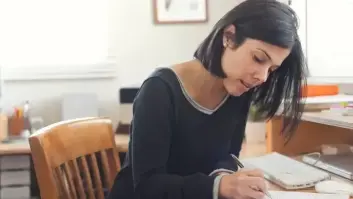 12 formas de tomarte un descanso mental a lo largo del día