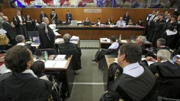 Duras penas para políticos y mafiosos por la corrupción que devora Roma